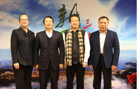 重庆副市长李明清审看纪录片《新三峡》并与剧组座谈