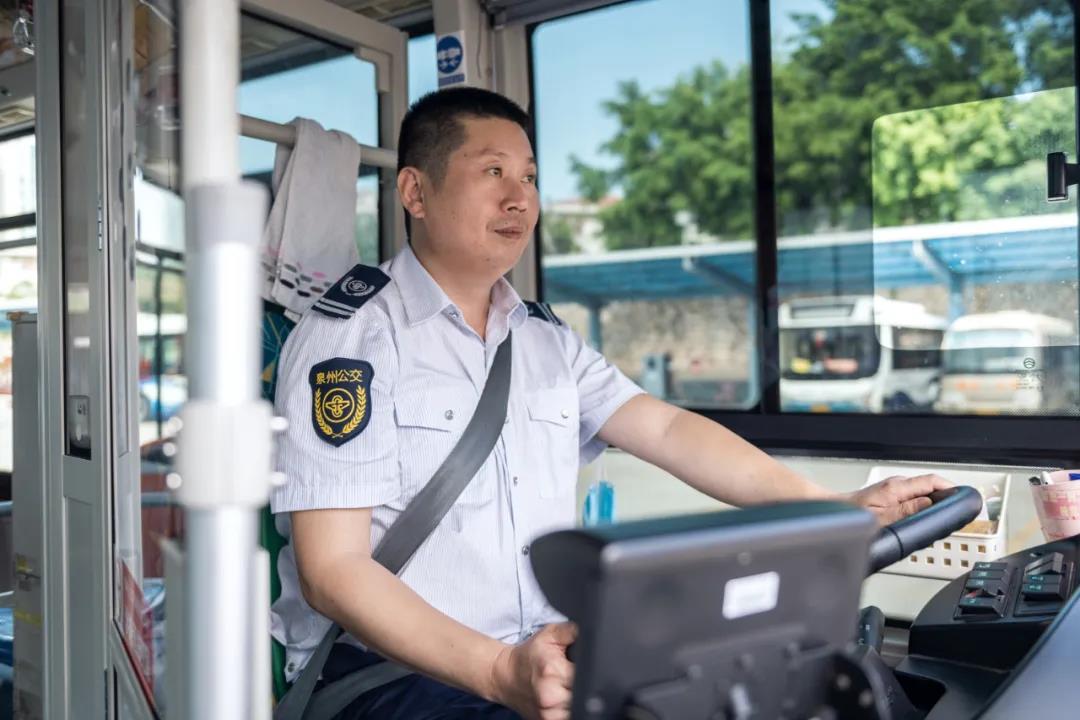 7月20日起 泉州公交1600多名驾驶员将统一更换制服__凤凰网
