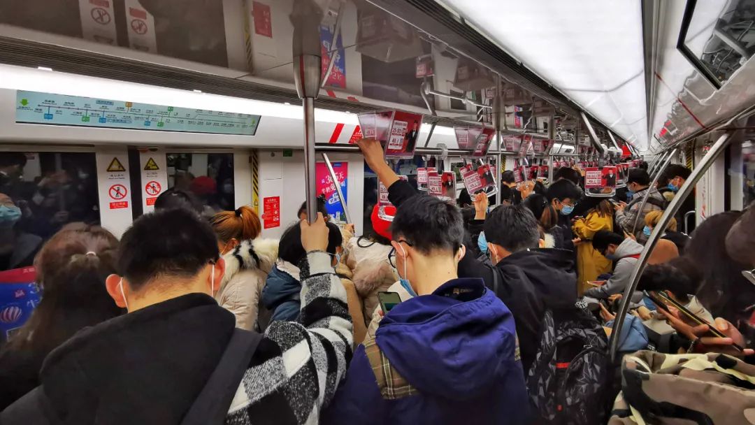 每日通勤4小时,公交地铁电驴切换,杭州上班族的残酷一