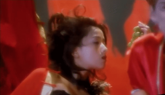 万年女配的她51岁却逆风