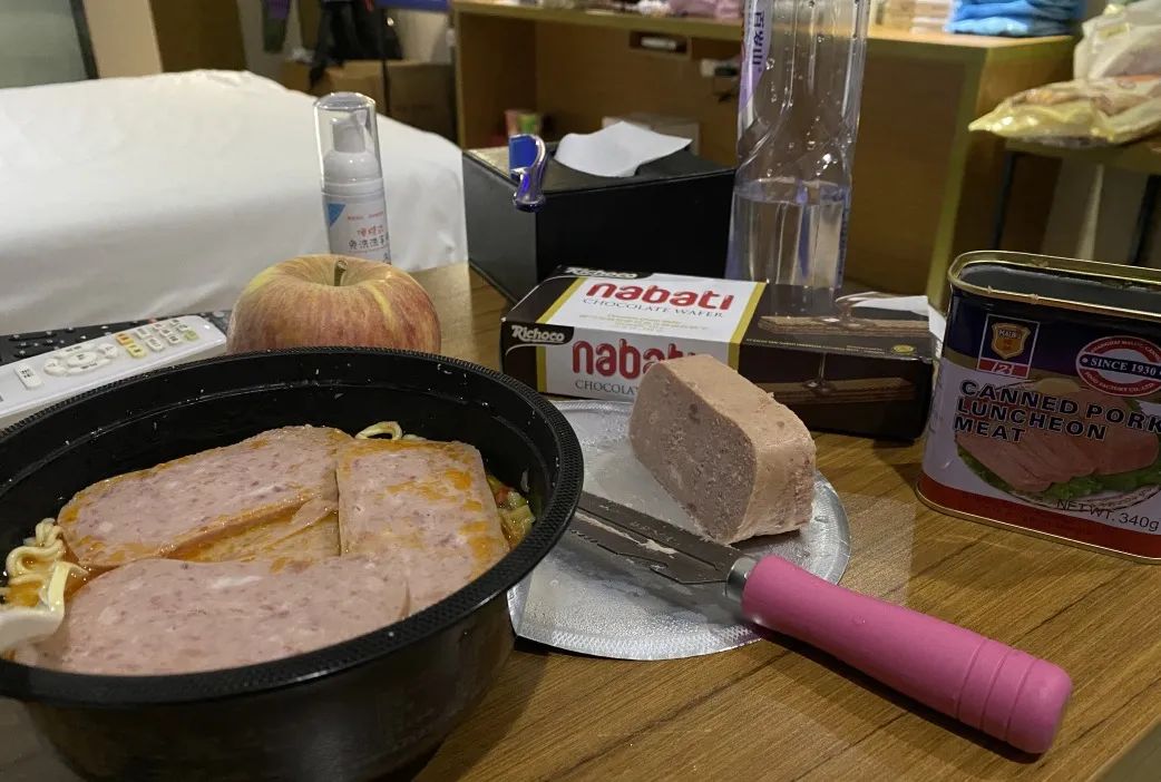 逆行四十日，香港摄记的武汉故事