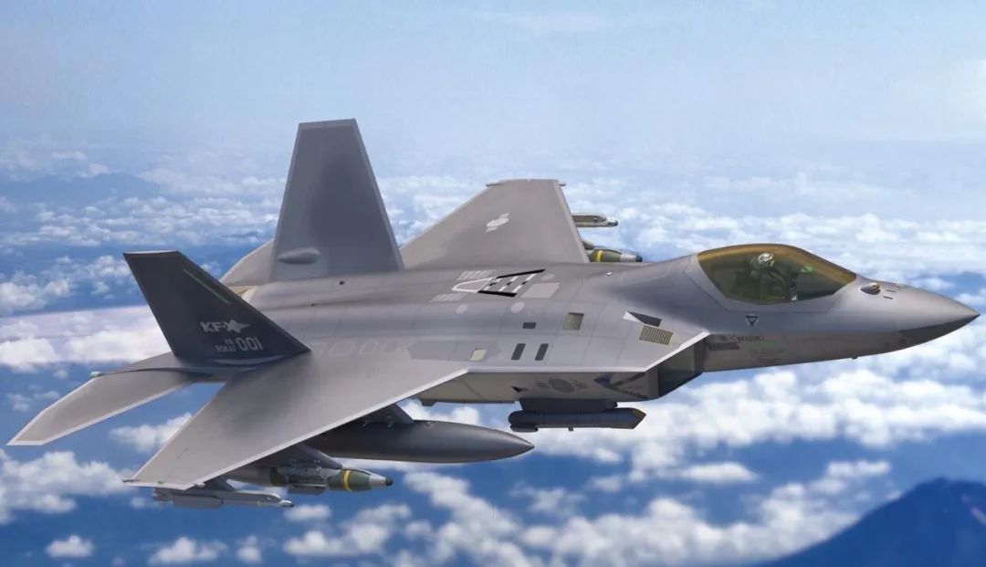 "目前正在组装首架kf-x原型机的机身,首架kf-x战机将于2020年下半年