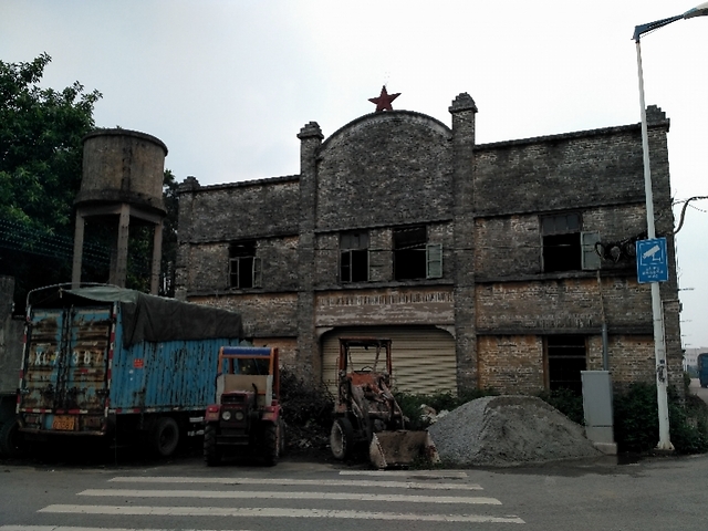 在快递公司上夜班的一年：感觉大脑在退化