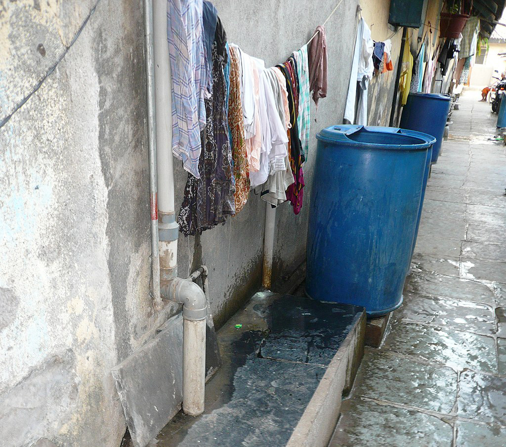 印度穷人是如何在一线城市生存的？| 地球知识局