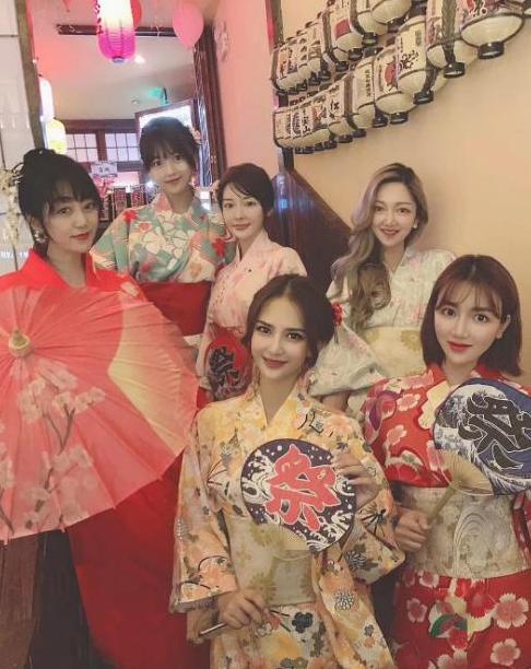 宁泽涛富豪女友带一男孩餐厅吃饭,被曝已婚且育有二子