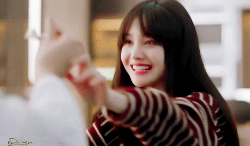 这样下去可不行啊 即使在家里我们都要 保持形象 美美哒 今天搭配酱