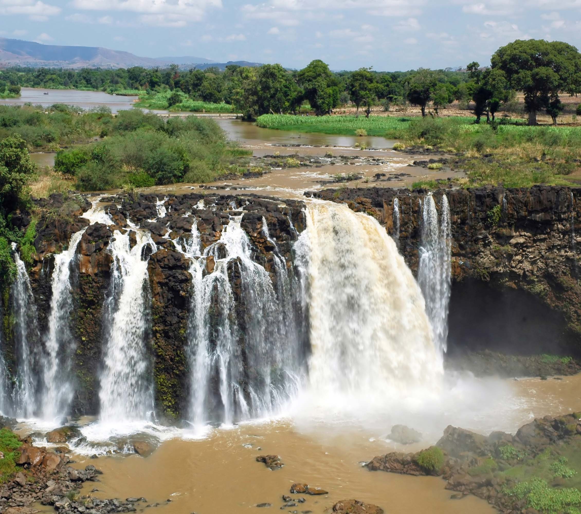 一座改变地缘政治的大坝，就快建成了|地球知识局