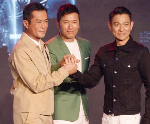 两代杨过,174刘德华和180古天乐同框,影帝也谎报身高?