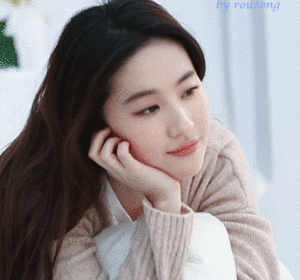 omg | 事实证明女明星遇到漂亮女明星,也会变痴汉