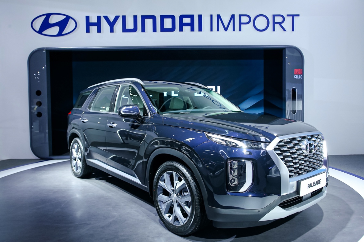 5l mpi 8at动力,走"家庭suv"人设,30万的进口现代车能火吗?