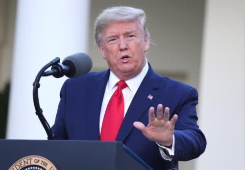 特朗普派军机飞越城市向医护人员致敬美网友不买账