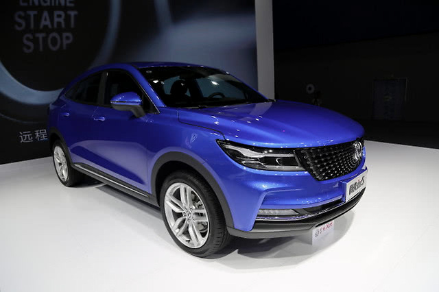 东风风光ix5,10万级别智能轿跑suv,车展实拍!