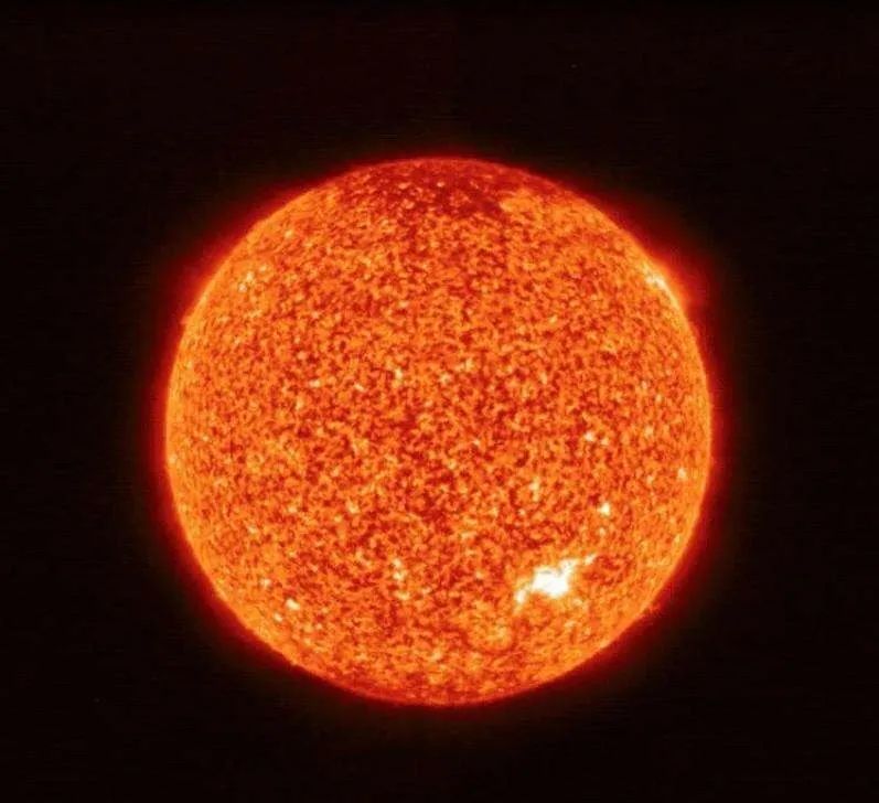 人类史上最近距离!近日点拍摄到的太阳真面目