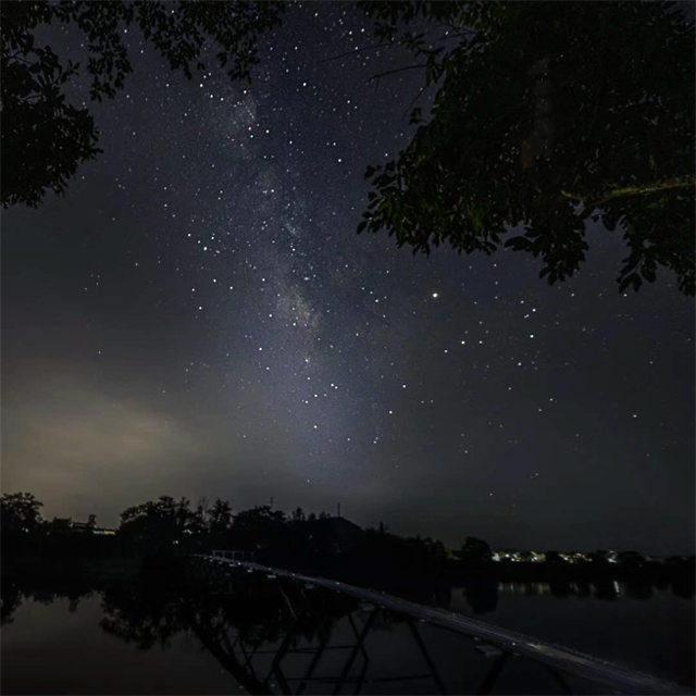 地球日, 婺源用星空刷屏:"你在城里数红灯, 我在乡下数星星"