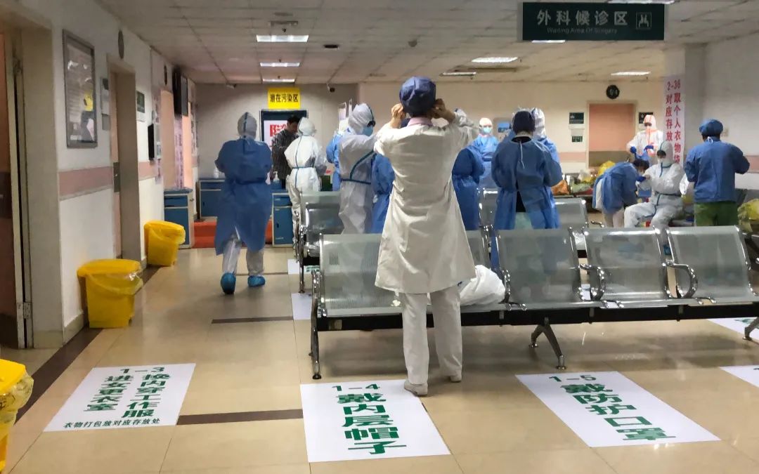 武汉收治确诊病人最多的定点医院：从混沌到章法