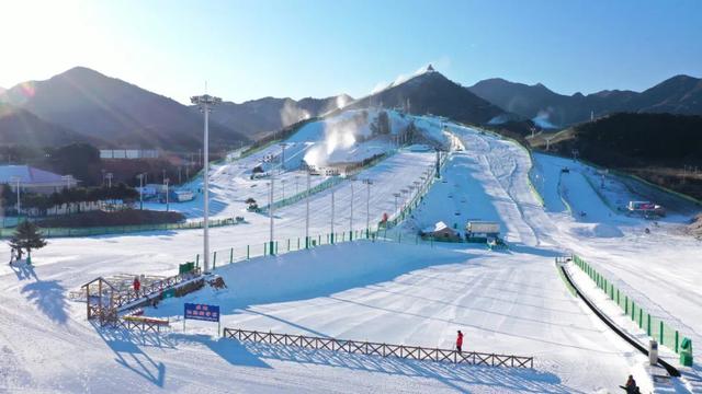 雪友福音德邦快递入驻北京南山滑雪场提供专业雪具运输服务
