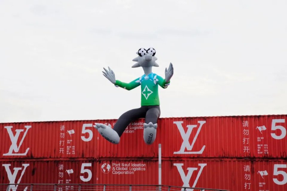 Louis Vuitton大秀上海启航: 以童趣发掘时尚本真（最新发布）