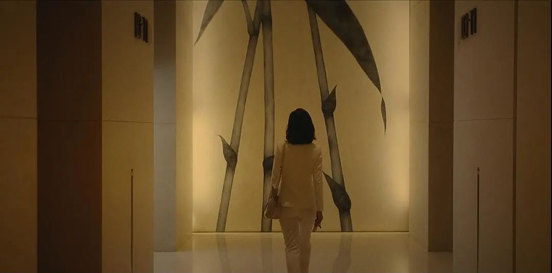 真正的时髦男女,活在30年前的国产剧里