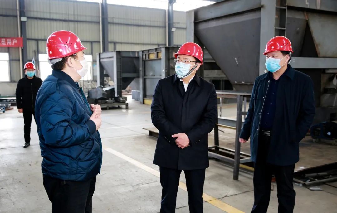 王维峰深入基层检查疫情防控,复工复产工作
