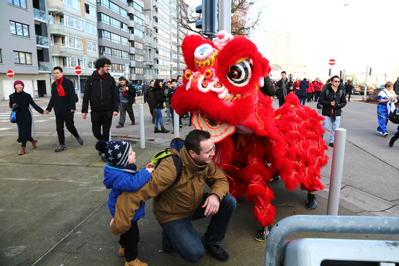 比利时列日市洋溢浓浓的中国年味儿