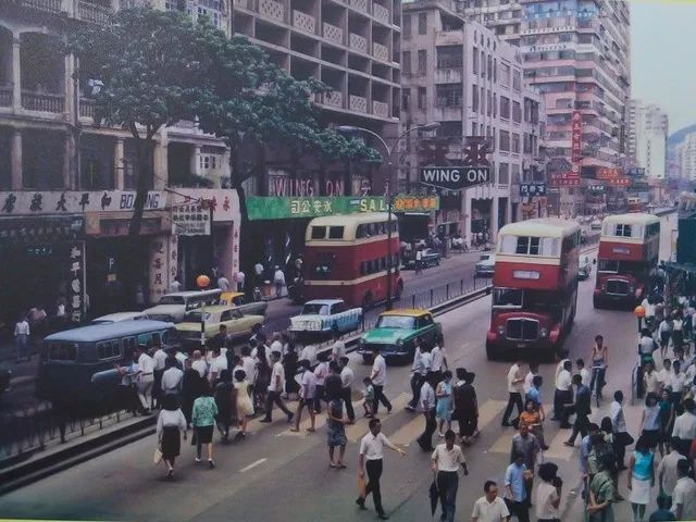 60年代香港老照片,那时的香港已经非常繁荣