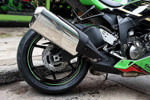 零百加速3.2秒 极速299km/h 川崎zx-6r新款来袭