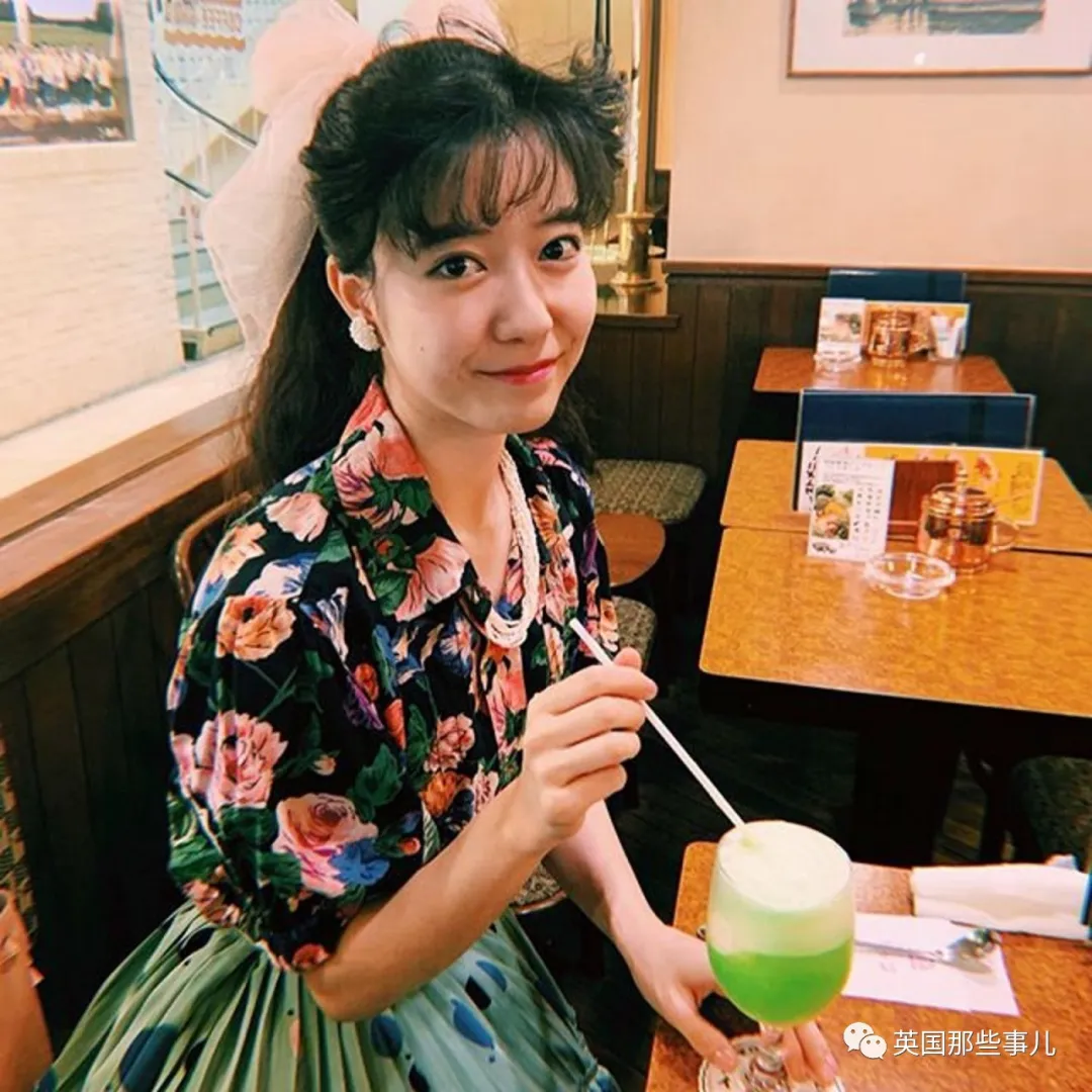 日本妹子坚持80年代昭和复古风生活…这样穿小姐姐也太美了吧!