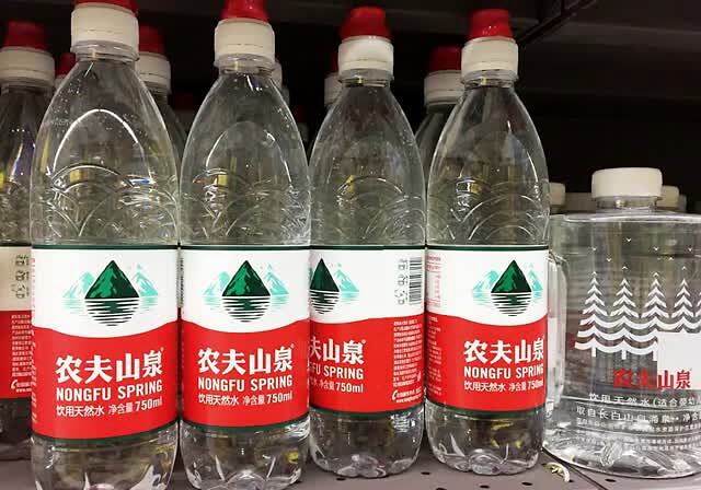 农夫山泉成本终于曝光:1元的水6角钱毛利 去年给股东