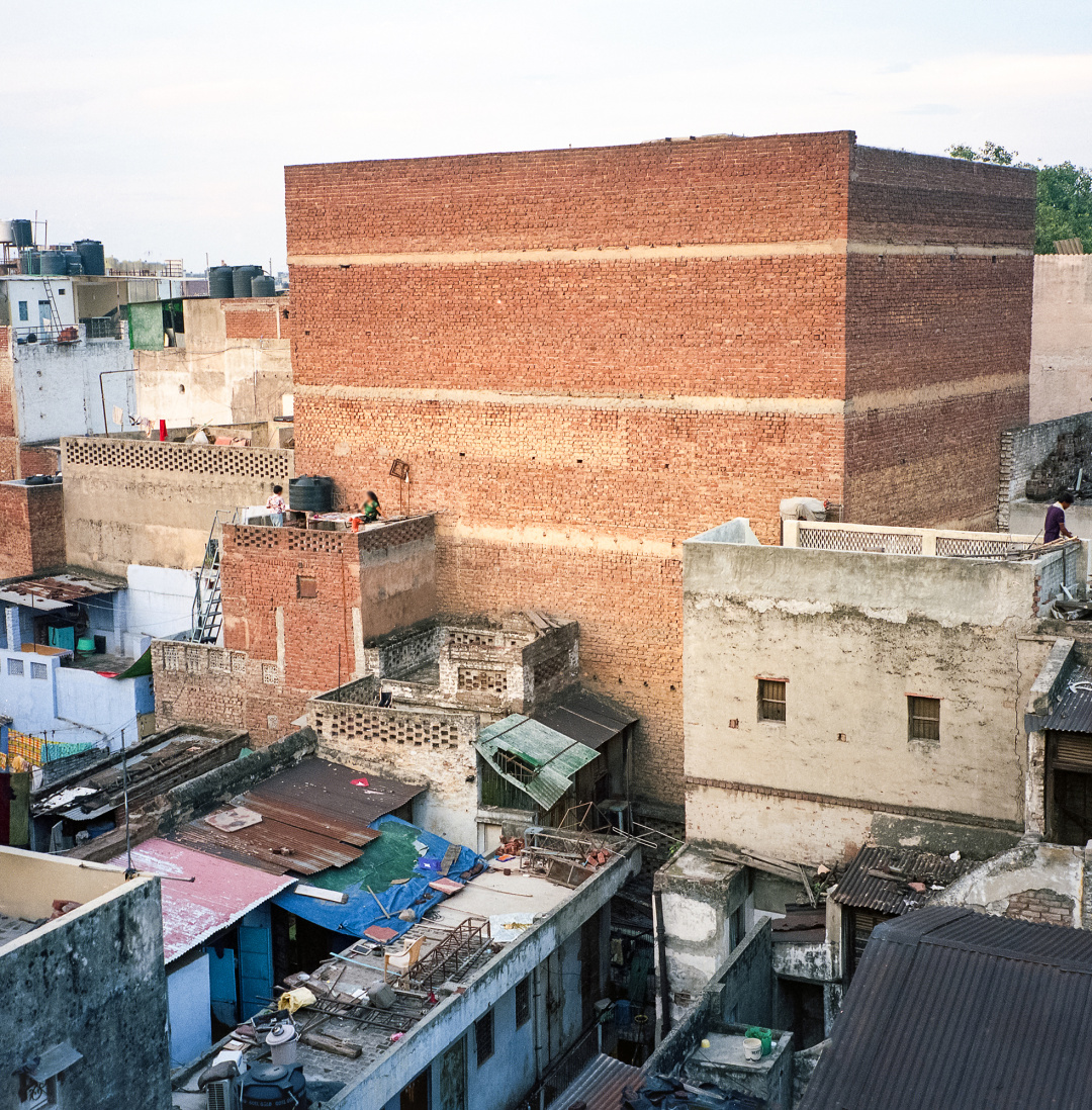 印度穷人是如何在一线城市生存的？| 地球知识局