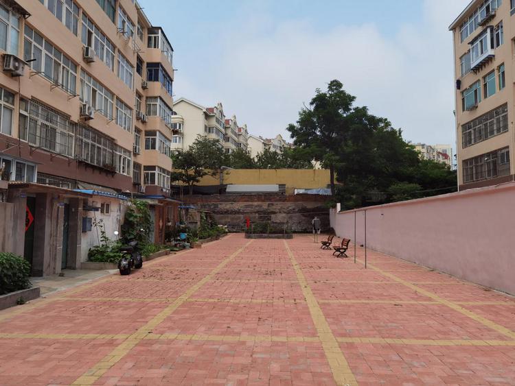 据悉,云溪路12号是1983年建成的部队大院,2018年起,宁夏路街道党工委
