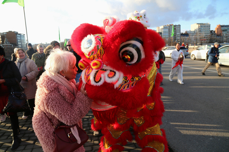 比利时列日市洋溢浓浓的中国年味儿