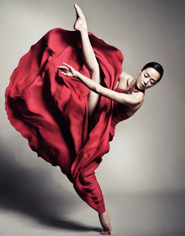 49岁还像个少女,她是台湾最会跳舞的女人