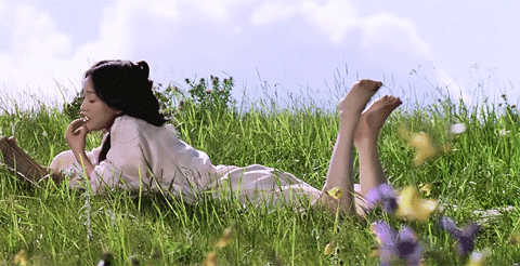 就像木质香的沉静,特别有令人如沐春风,沁人心脾的氛围美.