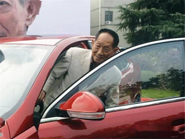 袁隆平光辉而简朴的一生荣誉无数六七辆豪车让人心酸