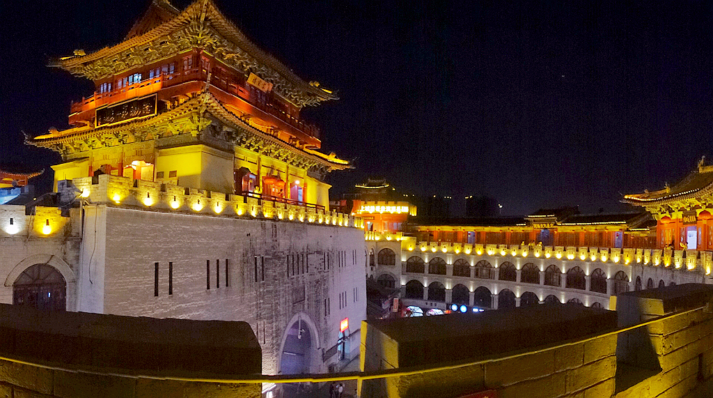 洛阳丽景门夜景__凤凰网