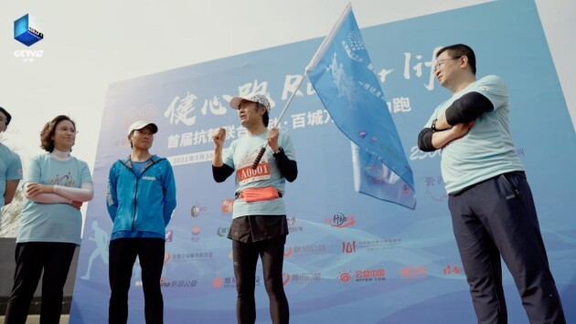 重新振作之后,她决定要为抑郁症患者群体做点什么,就组织了社群,鼓励