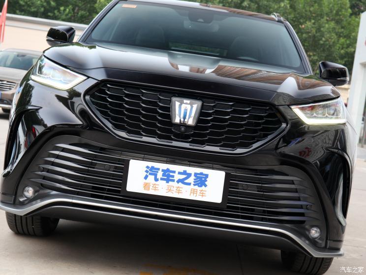 一汽丰田 皇冠陆放 2021款 2.5l hev四驱旗舰版