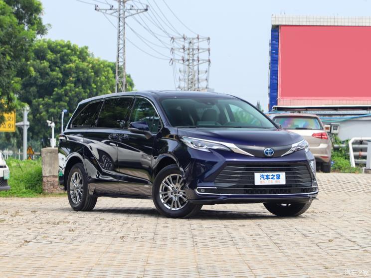 丰田2021款新车,2021款最新丰田皇冠 家族式设计语言,造型锐利● 新车特点:丰田 赛那sienna 2021款 2