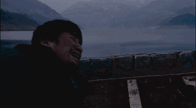 但在看到一匹拉不动大车仍被鞭打的马无力挣扎之后,最后还是回到水库