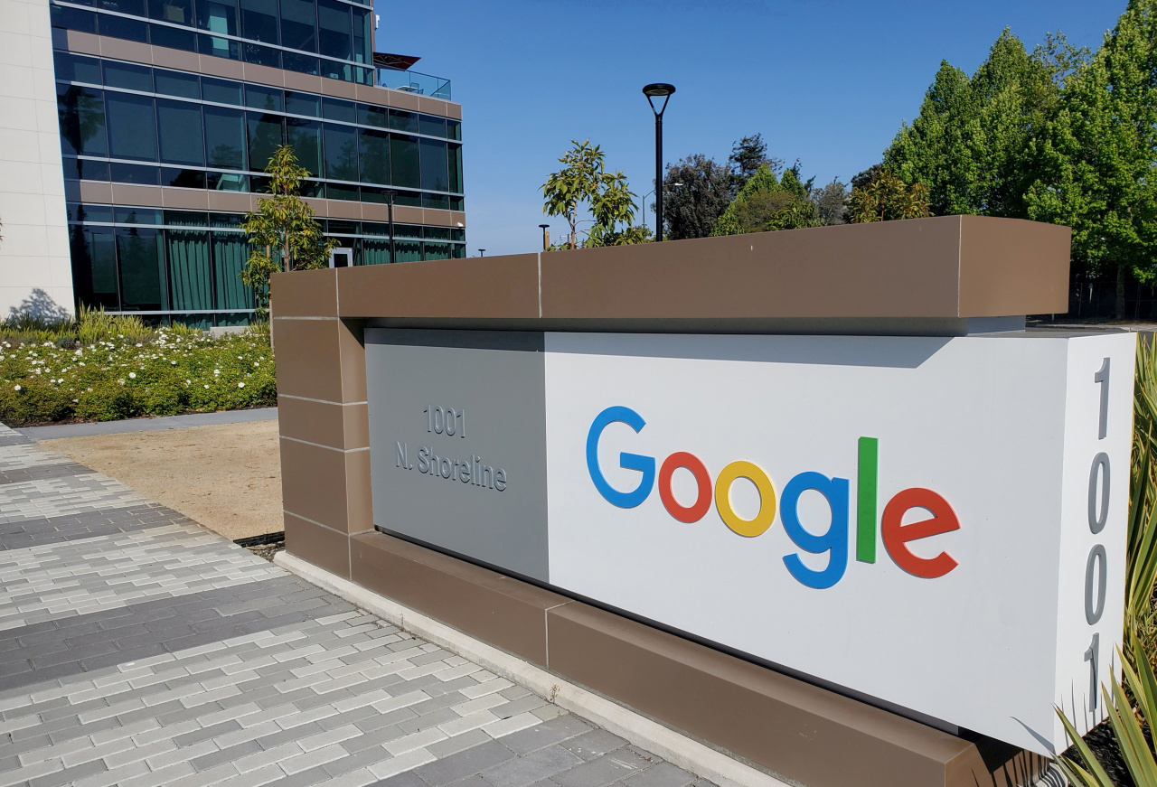 google's corporate headquarters complex in mountain view