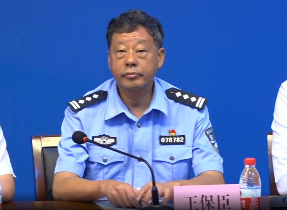 南阳公安交警出台多项惠民举措全力做好汛期交通安保工作