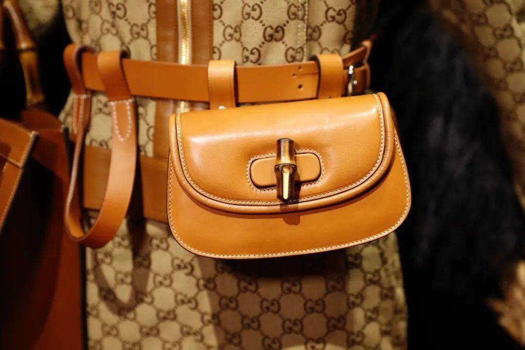 gucci 秀场被黑客入侵?鹿晗倪妮都看着呢
