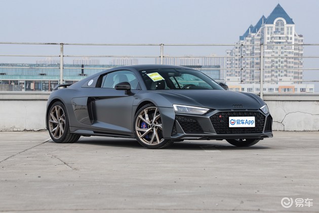 奥迪r8v10coupeperformance上市售22888万元