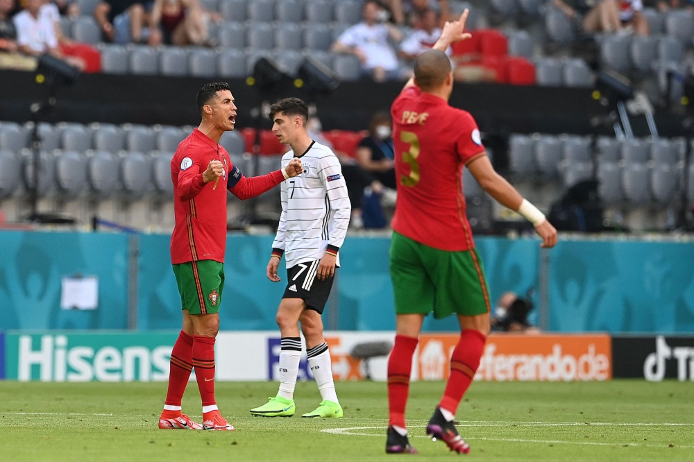 葡萄牙主帅相信c罗可进球_欧联杯决赛决赛日期_葡萄牙欧洲杯决赛进球的是谁