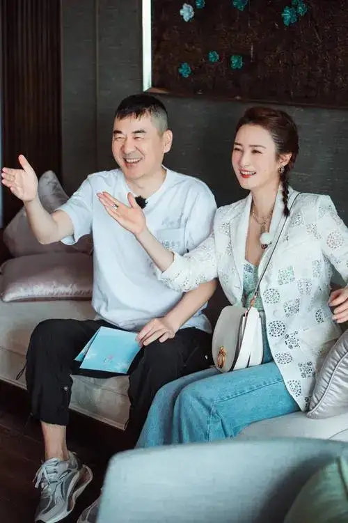 娱乐>明星>正文> 每次过结婚纪念日的时候,陈建斌都会为蒋勤勤写诗