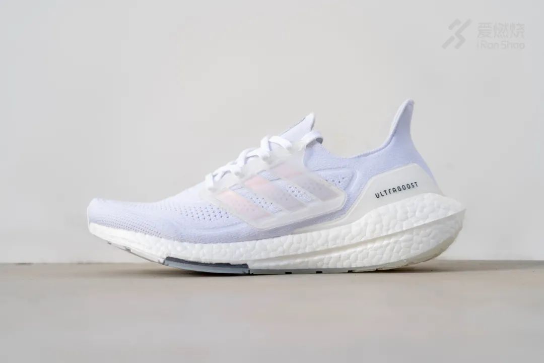 开箱adidasultraboost21将传统颠覆