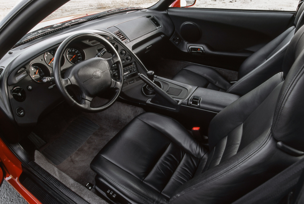 红色有角三倍速!——1993款丰田supra turbo测试(译)