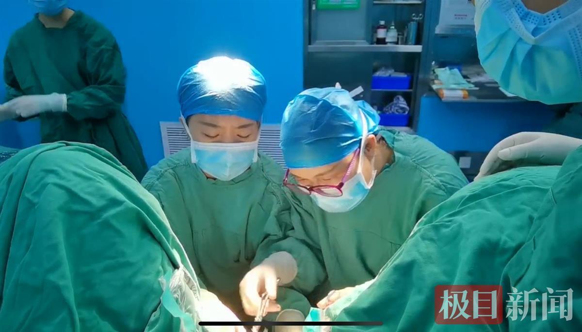 做完手术看直播她是爱追顶尖手术的妇科专家