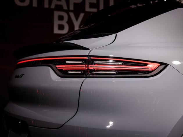 保时捷全新cayenneturbogt开启中国预售售价2438万元
