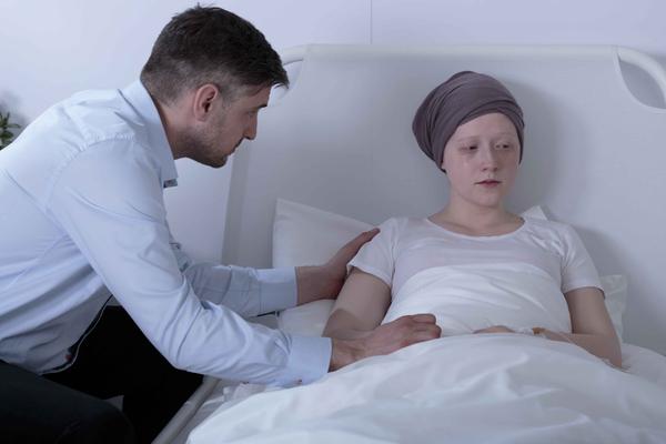 很多癌症患者宁死也不放疗,因为副作用?医生有肺腑之言想说